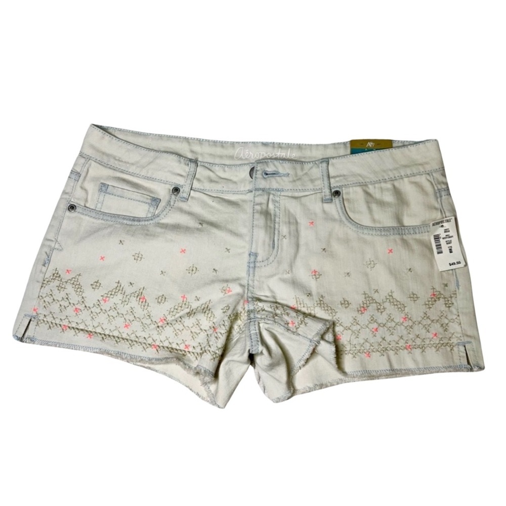 🖤New Aeropostale Light Wash Embroider Denim Shorts🖤 - Picture 1 of 11